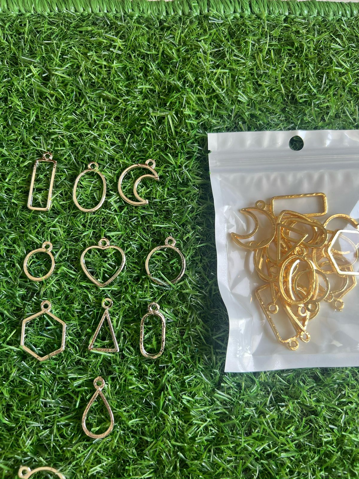 Mix Gold Pendant Bezel (Pack of 20)