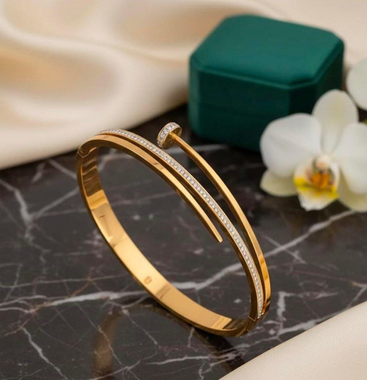 Nova Shine Bangle