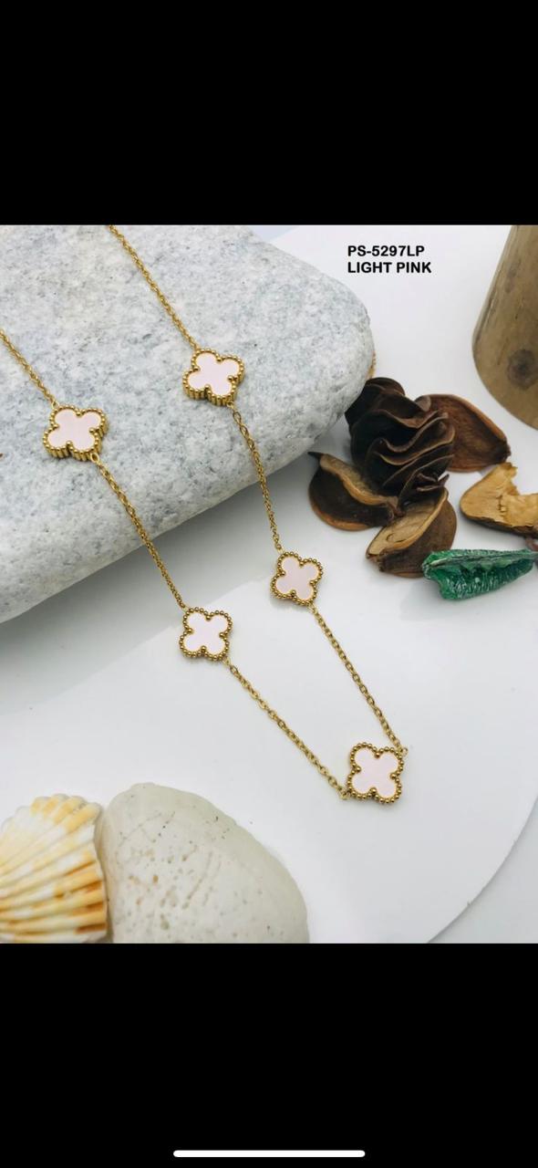 Clover Necklace