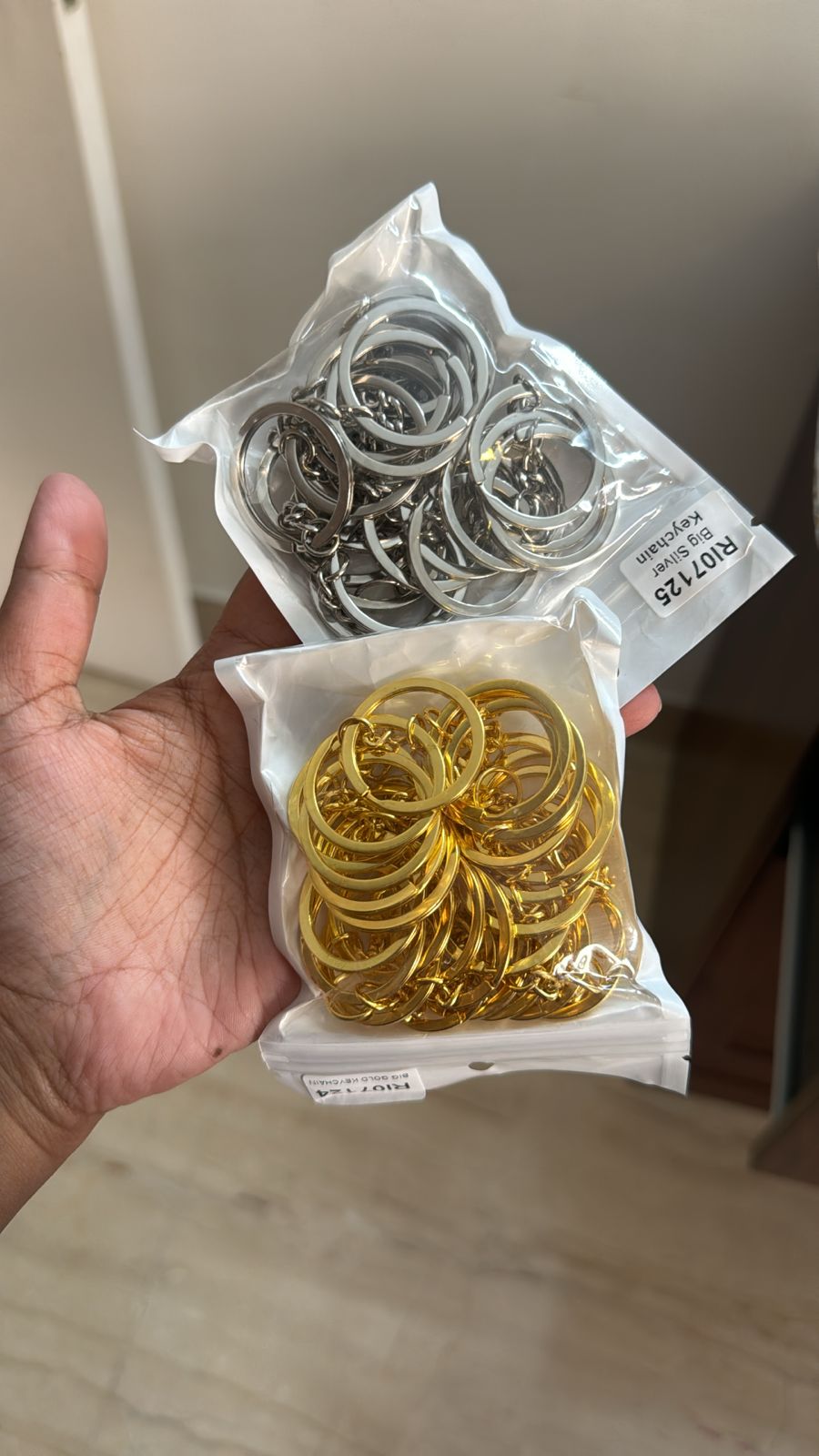 Keychain connector