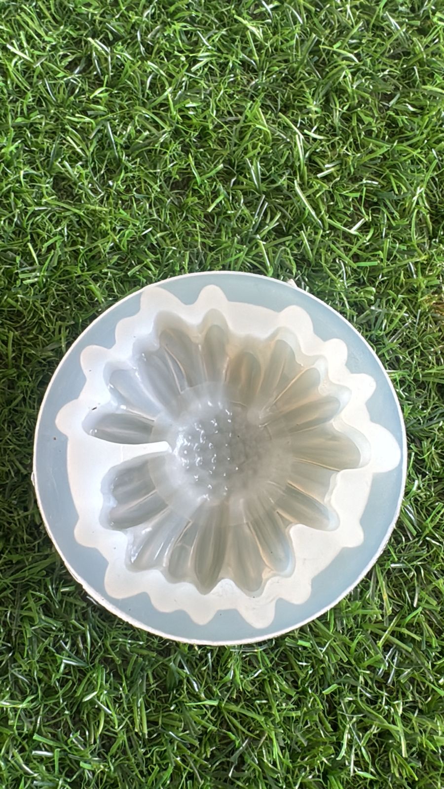 Daisy candle