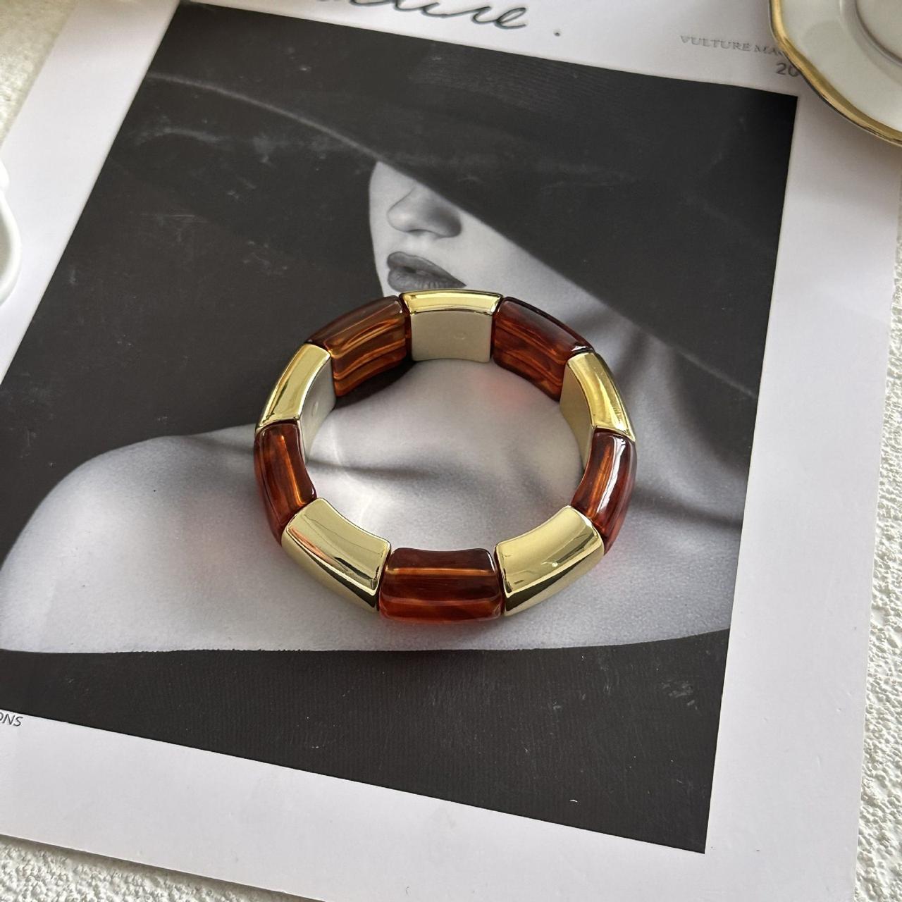 Retro Luxe Chunky Bangle