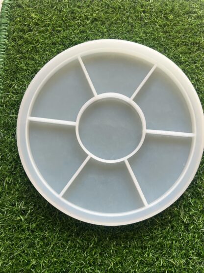 8" round Trinket with Borders