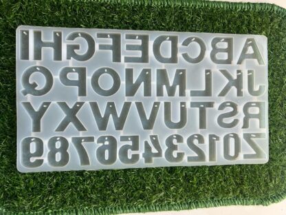 Alphabet Keychain Mould with Hole (back pouring)
