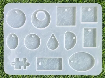 12 in 1 Keychain and Pendant Mould