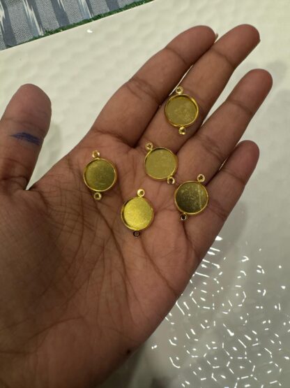 Gold Round Rakhi Bezel (small) - Set of 5pcs