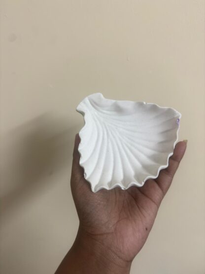 Shell trinket tray