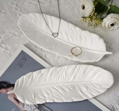 Feather trinklet tray
