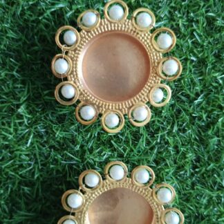 Tealight holder With Beads